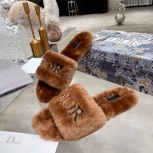 Di_or furry slides